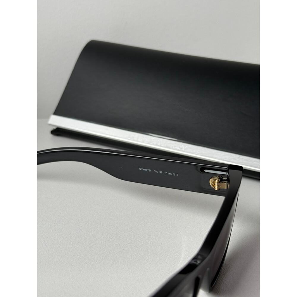 NEW Givenchy GV40078U Cat Eye Black Crystal Sunglasses $700 - Picture 6 of 6